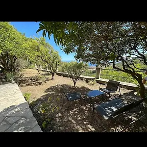 https://10-min-de-monaco-petite-maison-avec-jardin-vue-mer-et.fr-provencehotel.com